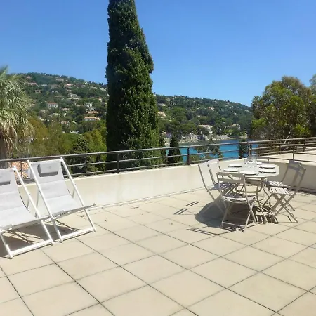 Les Roches Apartment *
